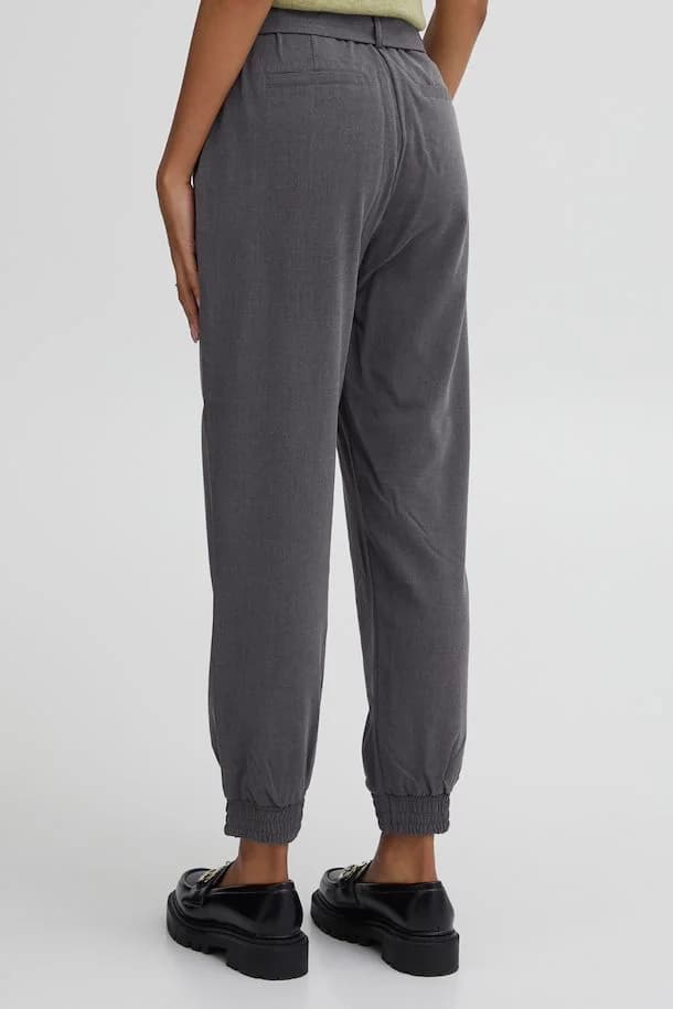 Pantalone B. Young - 20810874